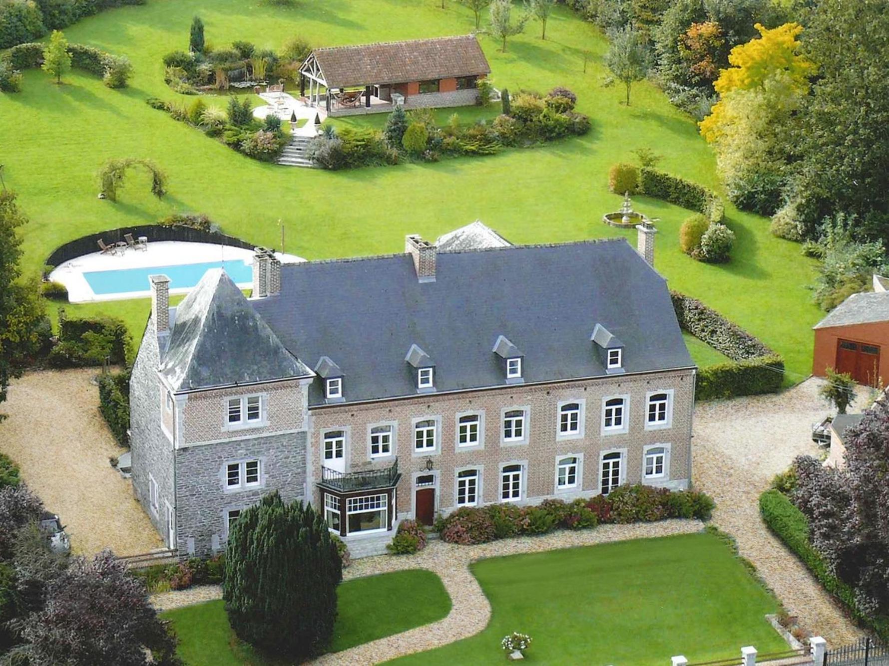 Le Richmond Hotell Godinne Eksteriør bilde