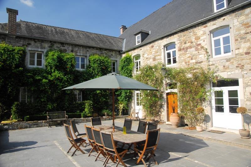 Le Richmond Hotell Godinne Eksteriør bilde