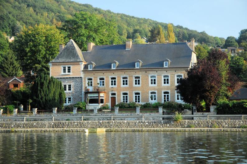 Le Richmond Hotell Godinne Eksteriør bilde